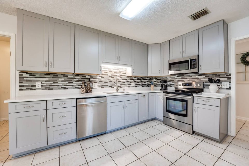 Spacious Kitchen