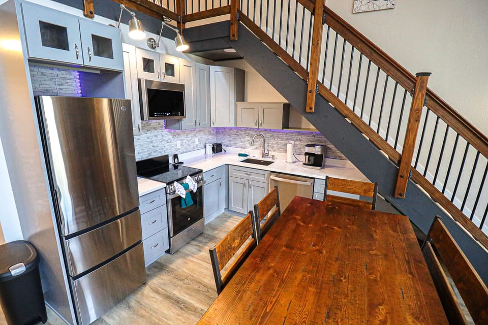 Kitchen with seating