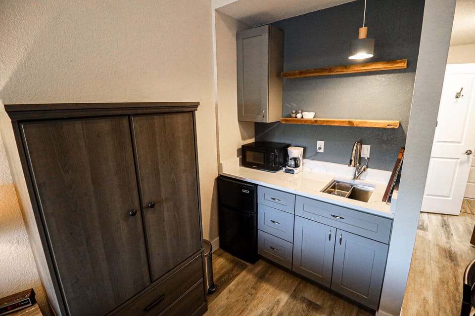 Master Suite Kitchenette
