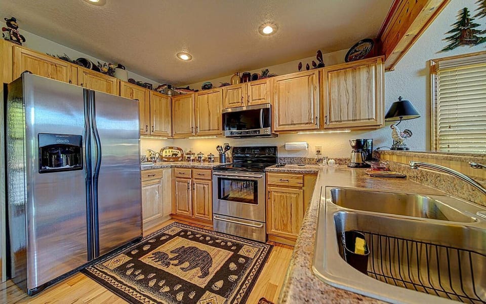 Fully stocked kitchen