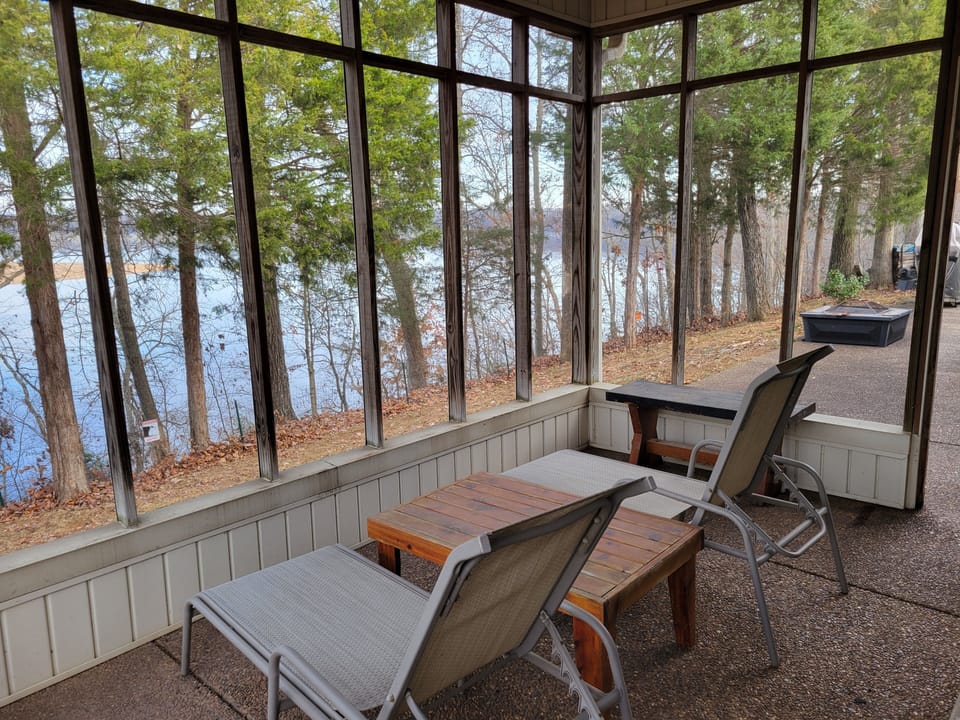 screened in porch off of master bedroom 