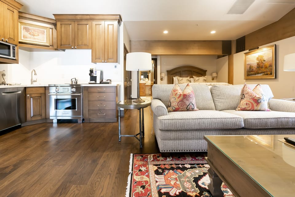 Flooring, Hardwood, Room, Indoors, Furniture