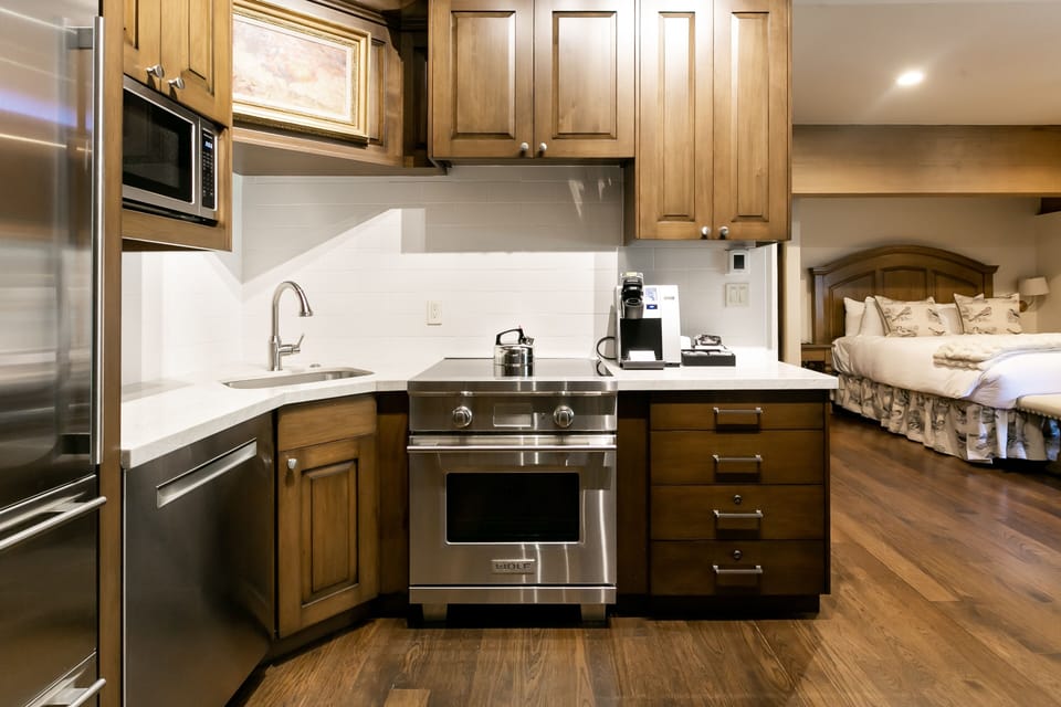 Room, Indoors, Kitchen, Oven, Flooring