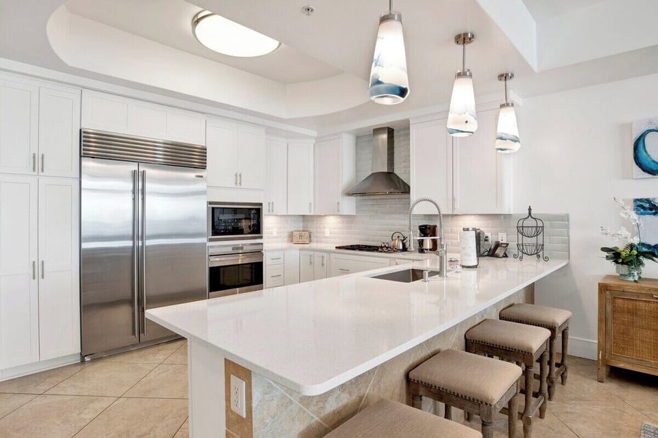 Our fully equipped kitchen has stainless steel appliances and everything you need to cook your favorite meals.