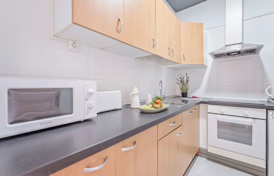 4 bedrooms + 2 bathrooms apartment