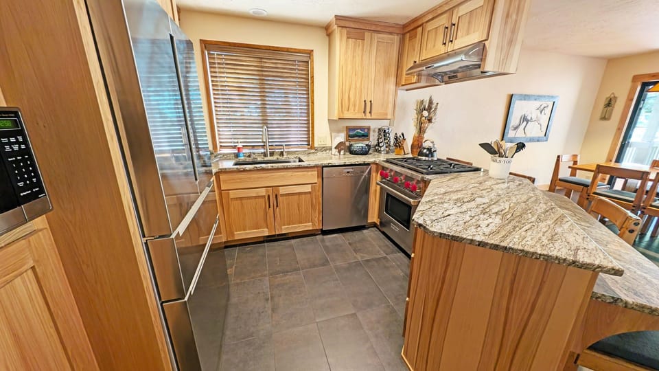 East Butte 14 Kitchen