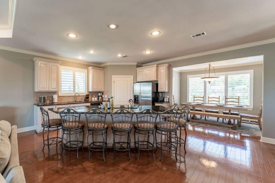 Plenty of seating for everyone