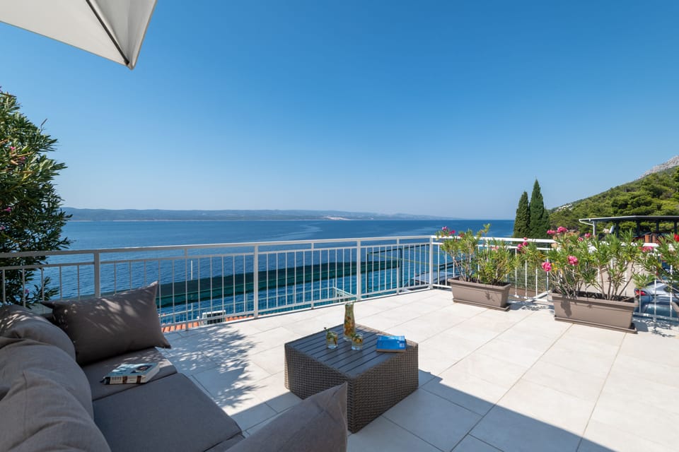 Large sea view terraces