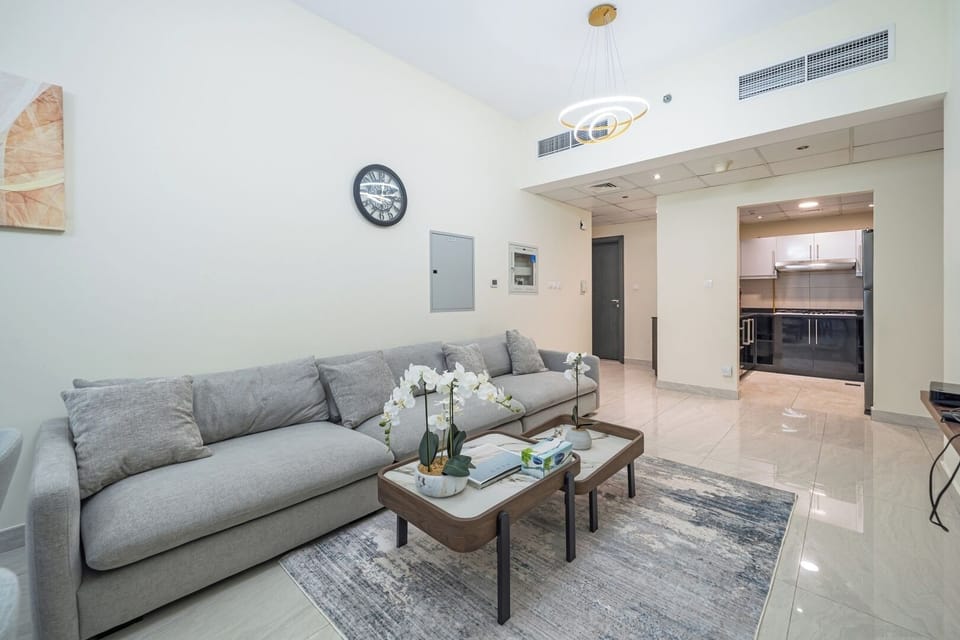 Living room, seating area.