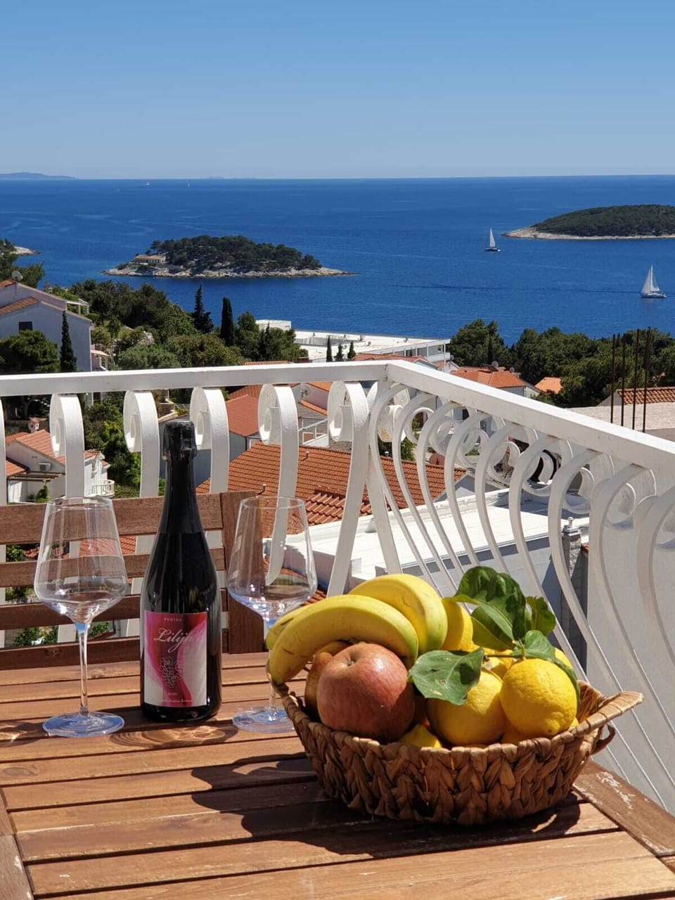 Balcony with a sea view.