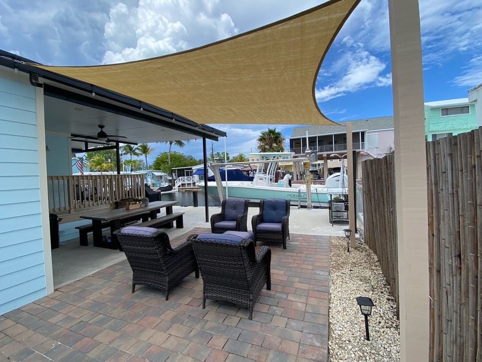 Outdoor seating area 