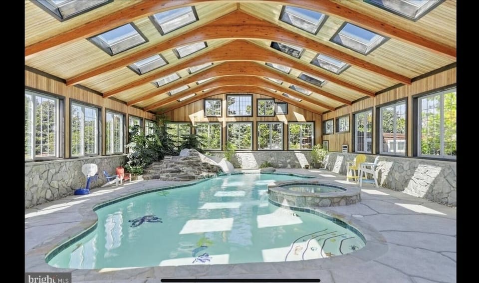 Indoor Pool & Jacuzzi