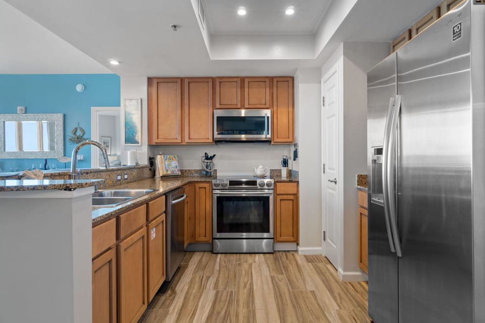 Stainless Steel Appliances, in this upgraded Penthouse Suite
