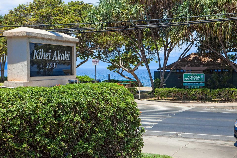 Directly across the street is beautiful Kamaole Beach Park II