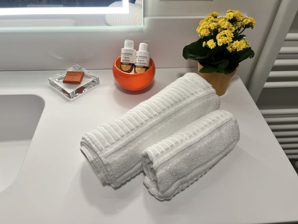 Bathroom amenities