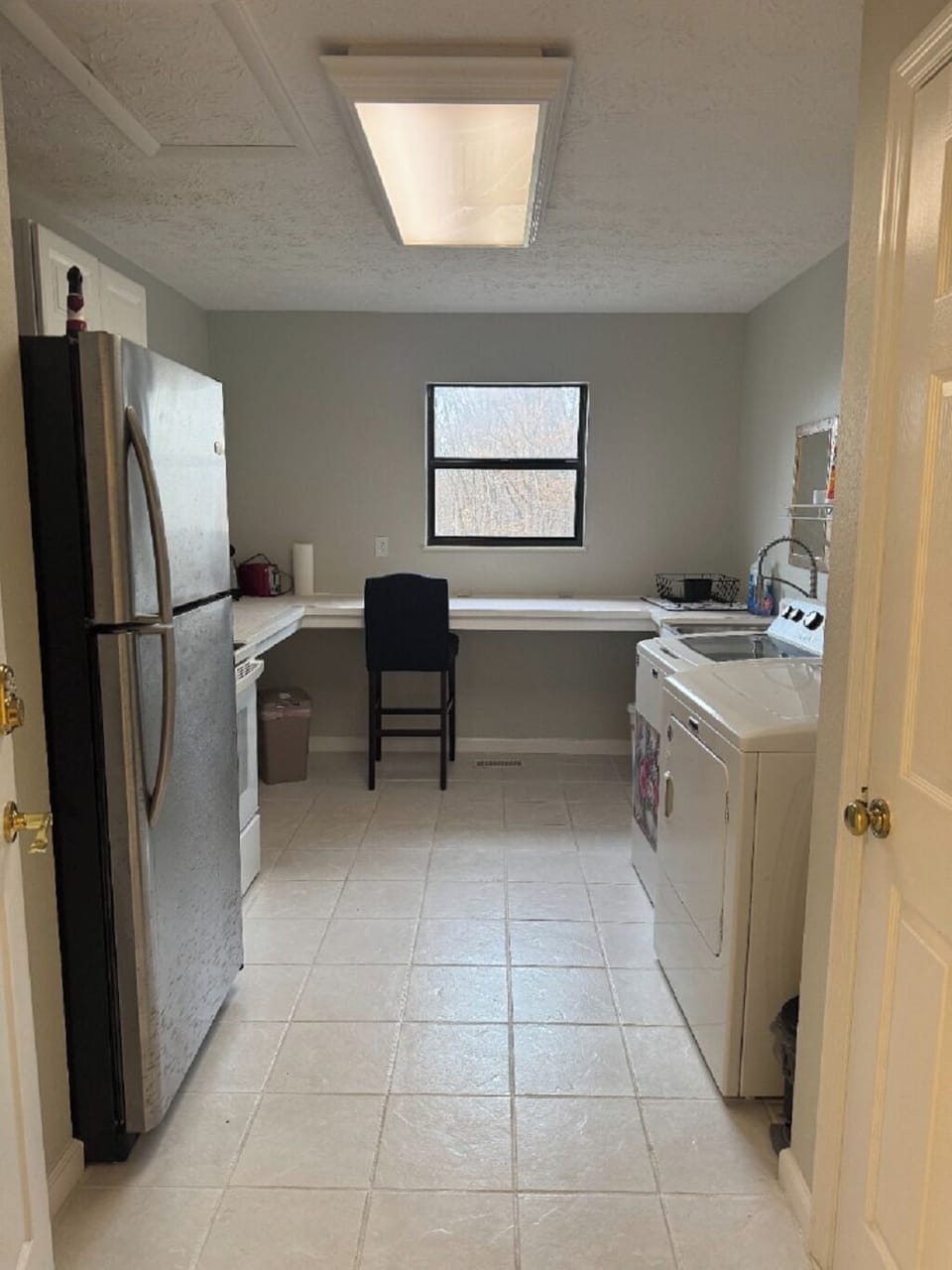 Shared Kitchen and laundry