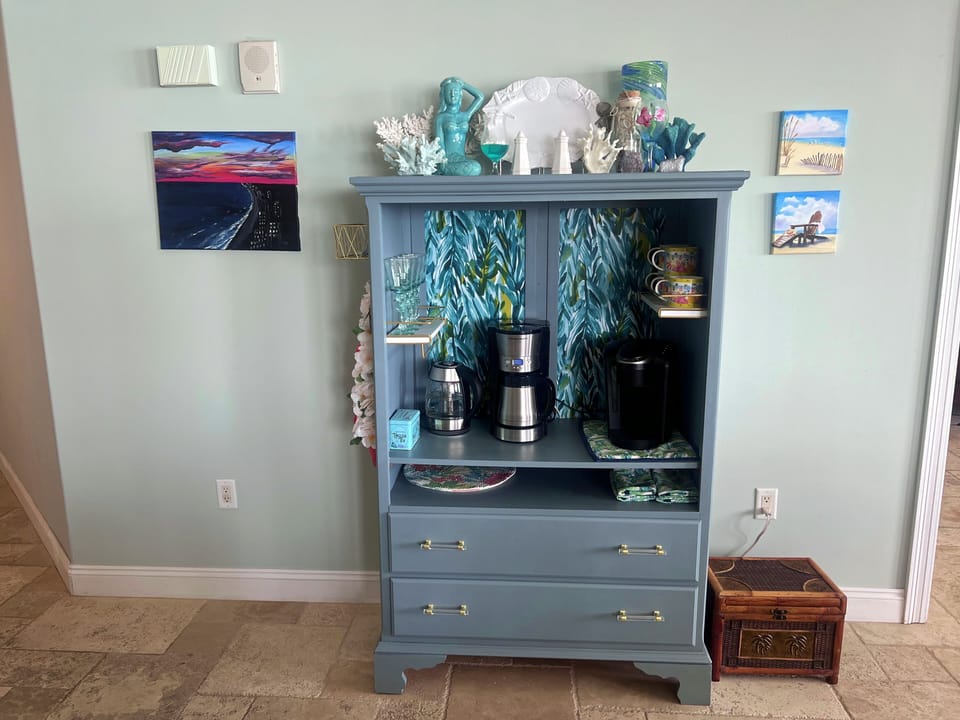 Coffee & Tea Bar