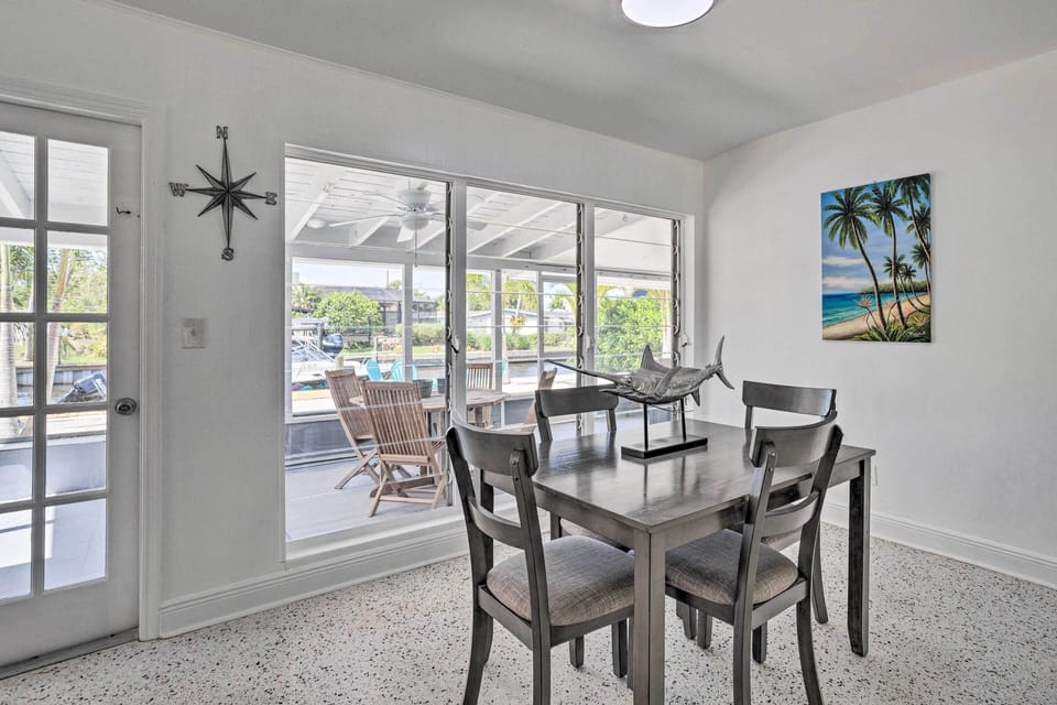 Dining Area | Dishware & Flatware