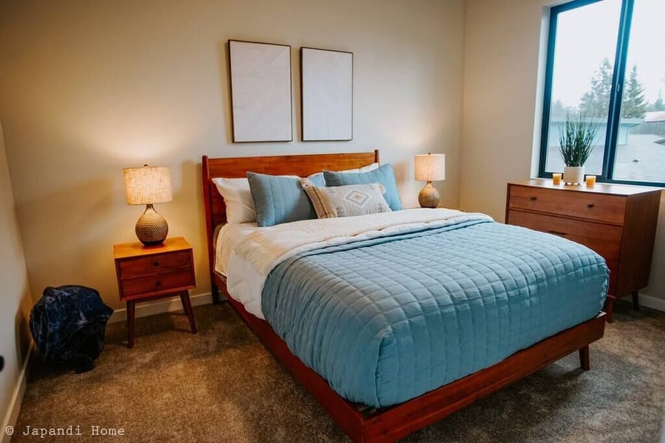 The Blue Room is first on the left as you climb the staircase - simplicity and serenity are prominent here as you nestle away in bed