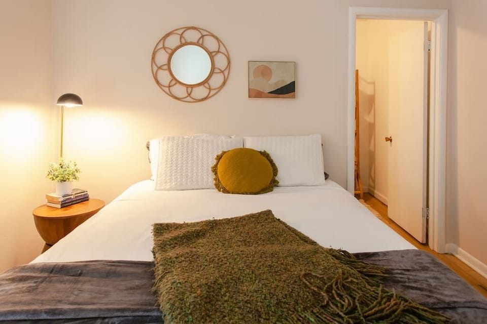 Queen size Casper Mattress!