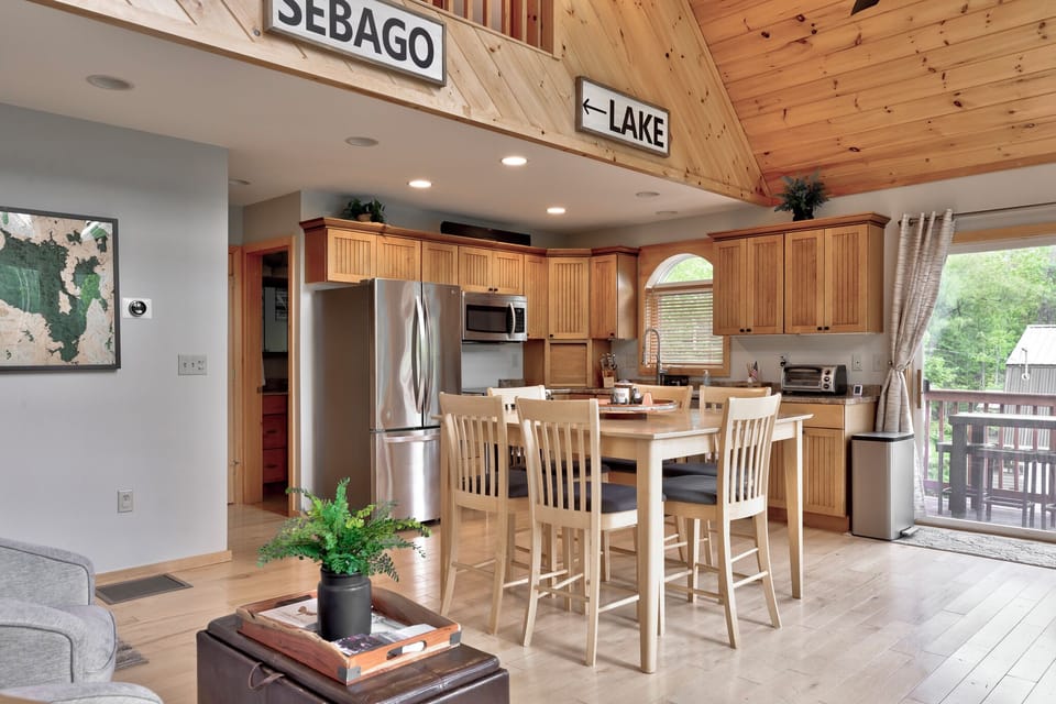 Main Floor (2nd Level)