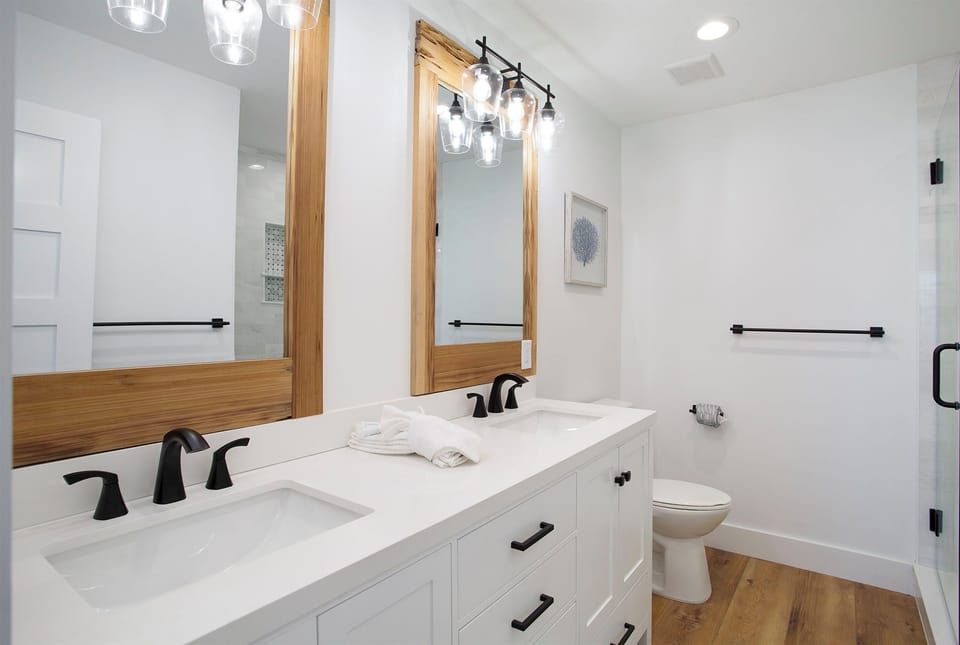 22-Summerhaven-2-Master-Bath