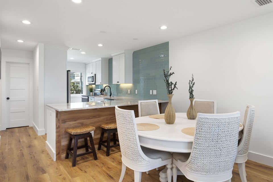 22-Summerhaven-2-Dining-Alt