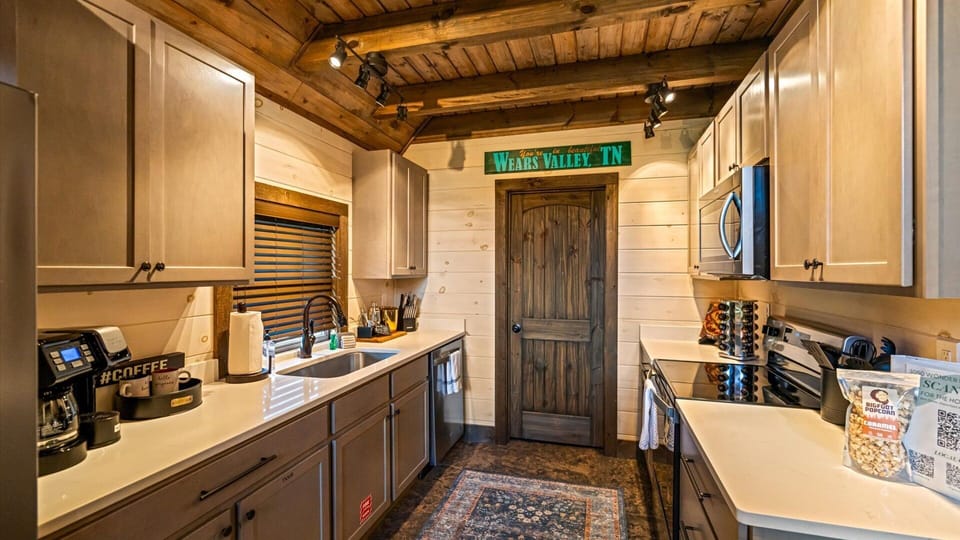 Fully equipped kitchen