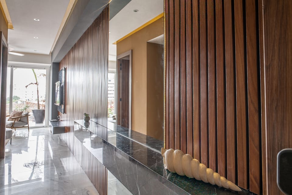 Main entrance to the apartment 