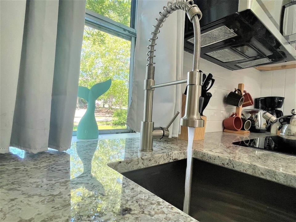 Updated kitchenette with new appliances