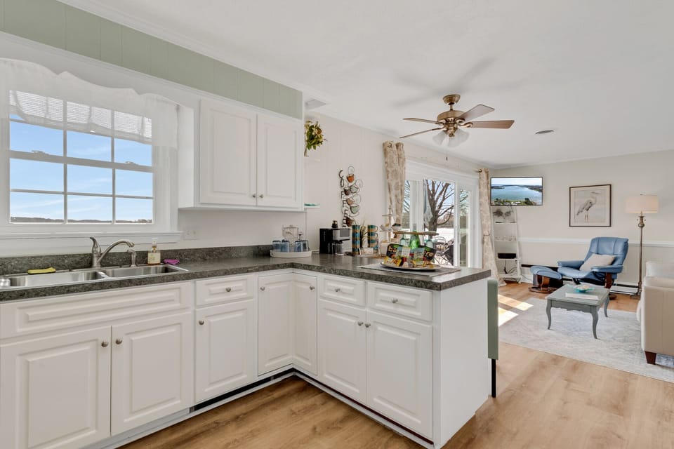 Fully stocked kitchen