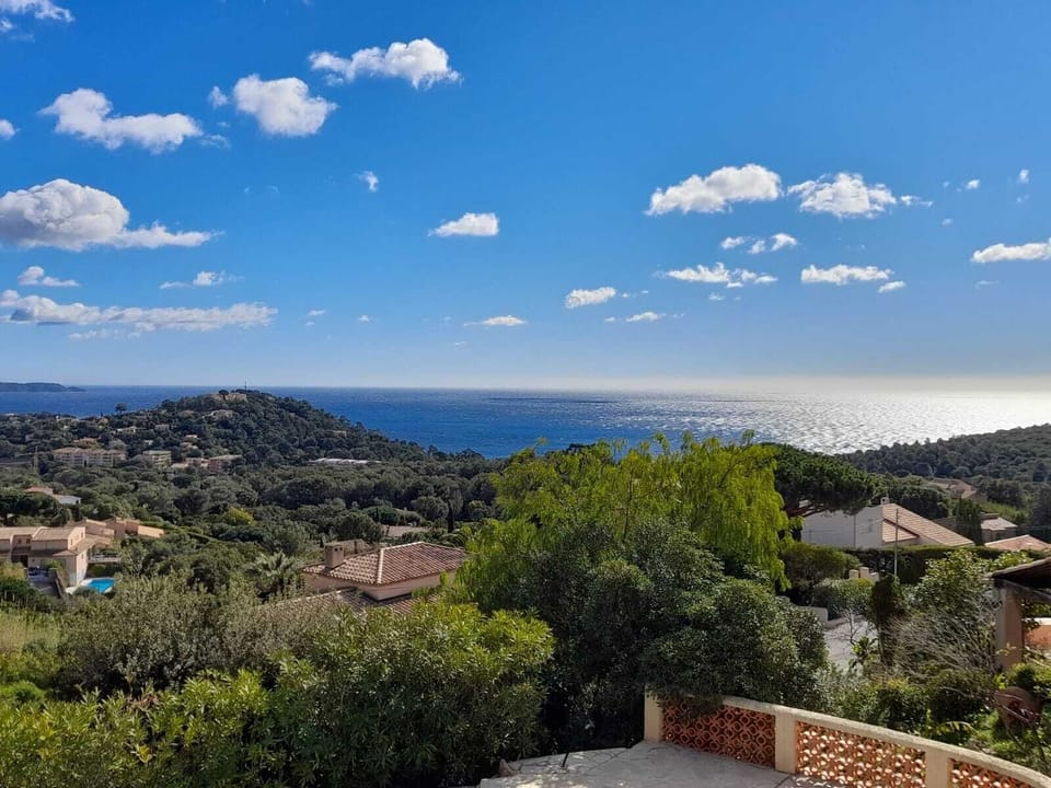 Beach/ocean view