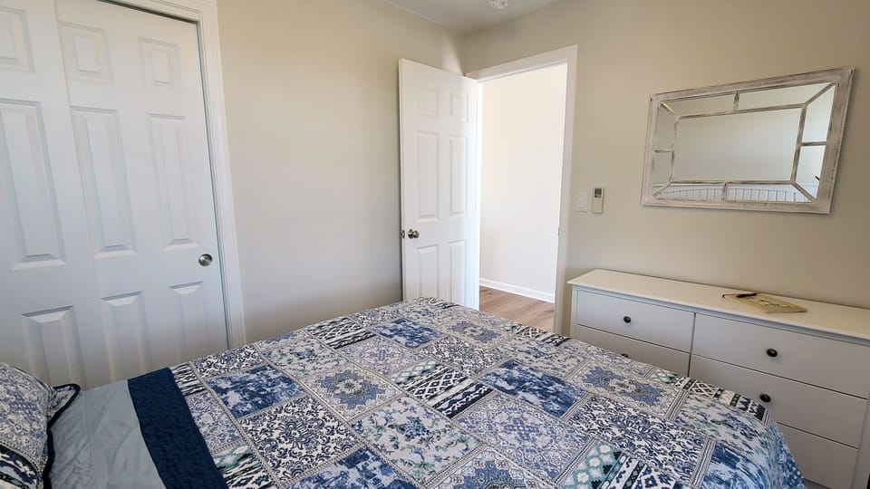 Bedroom with queen bed