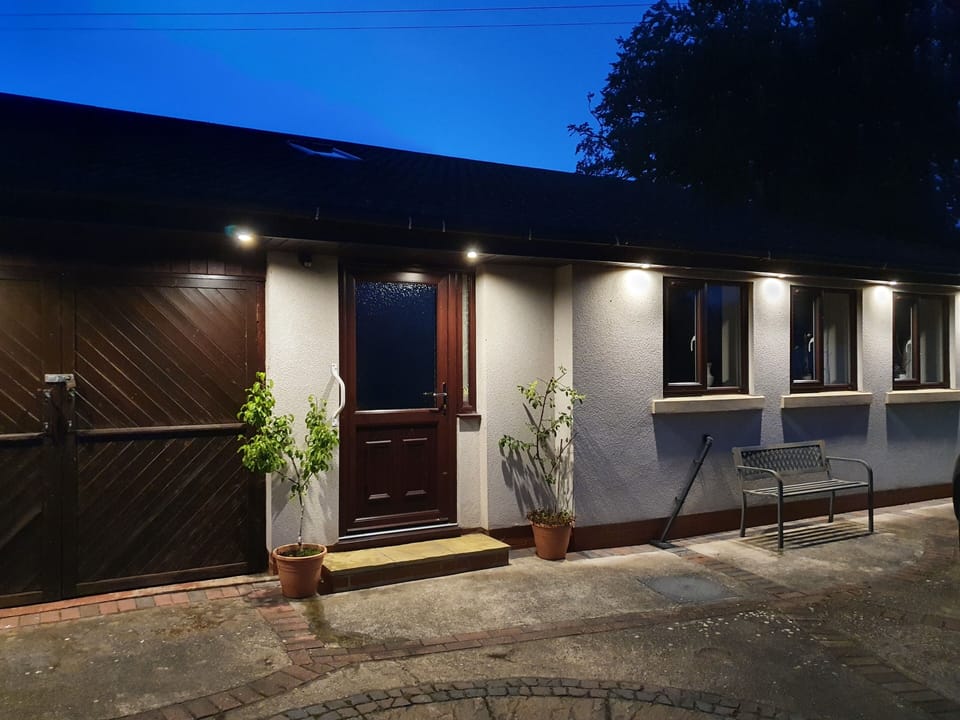 Motion sensor lights