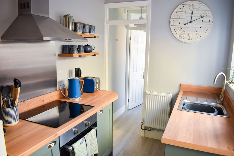 Curlew cottage fully equipped kitchen
