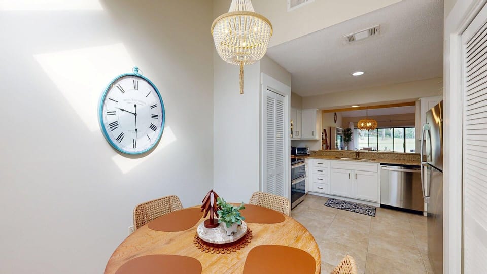 Breakfast Nook