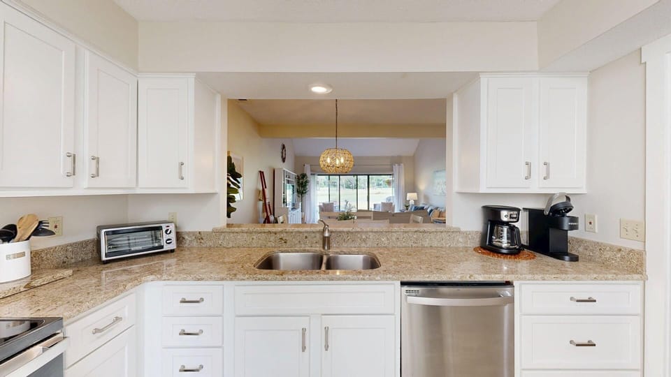 Fully Stocked Kitchen