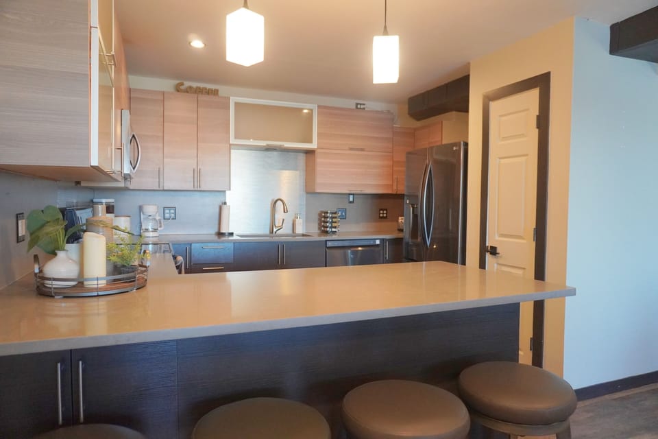 We provide additional bar-top seating for 4 guests