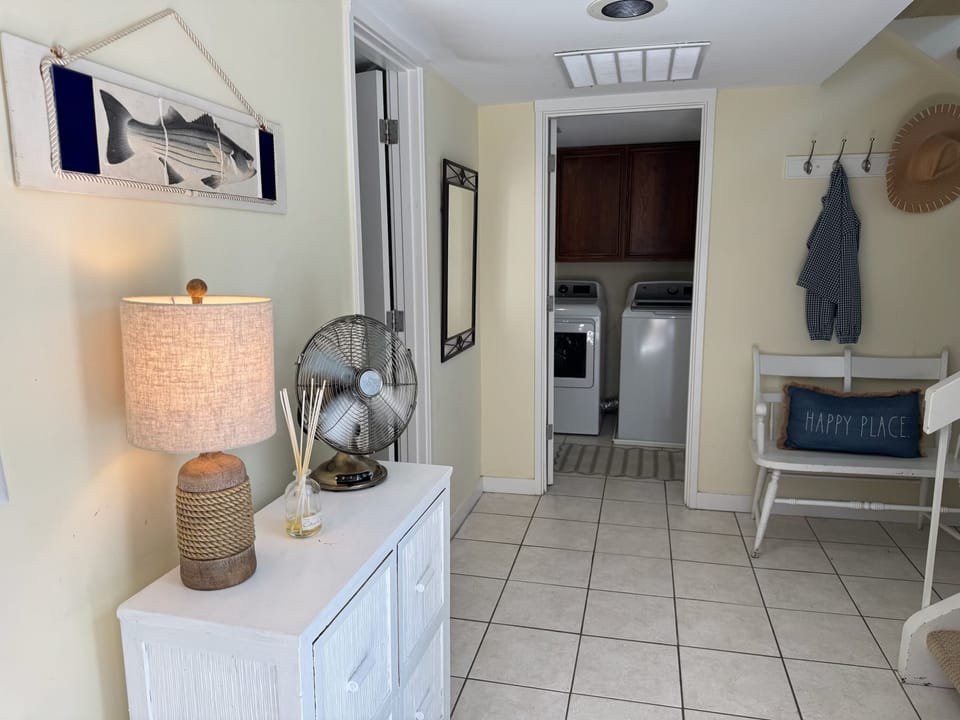 Hallway entrance into laundry room 