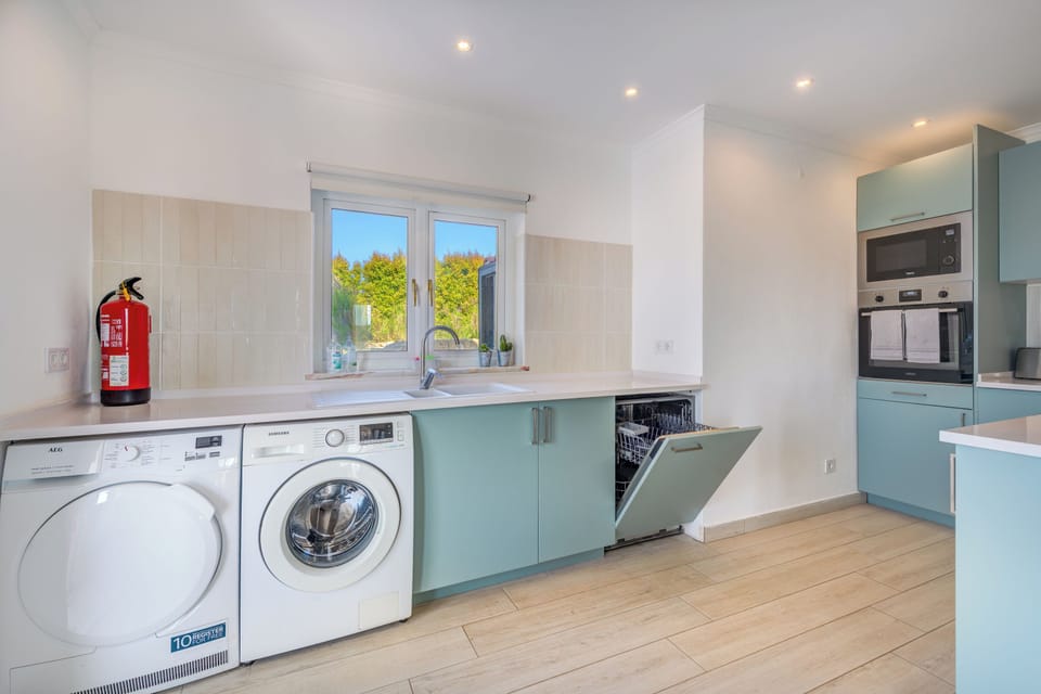 Downstairs kitchen