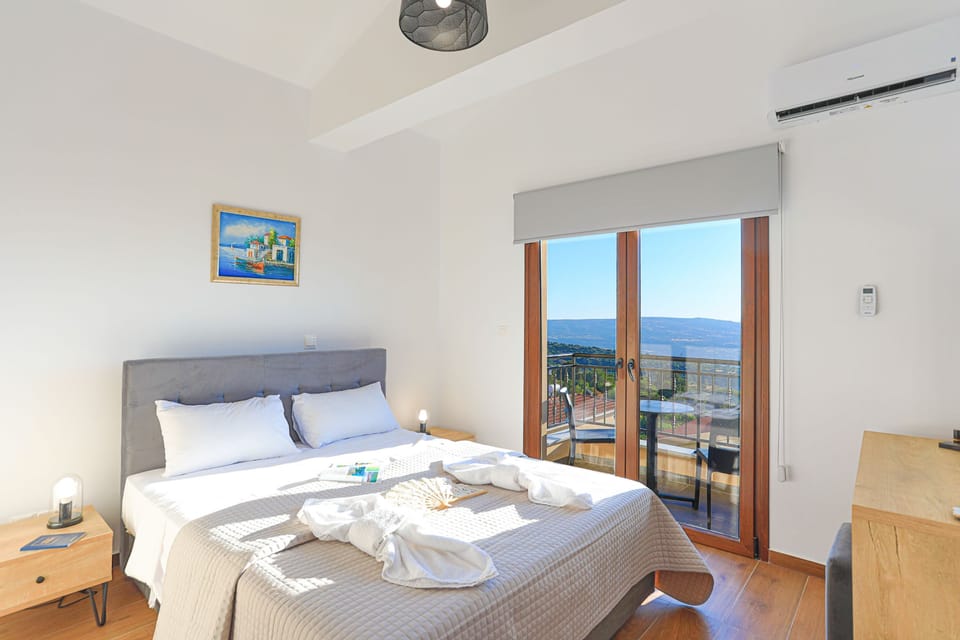Bright %26amp%3B airy double room