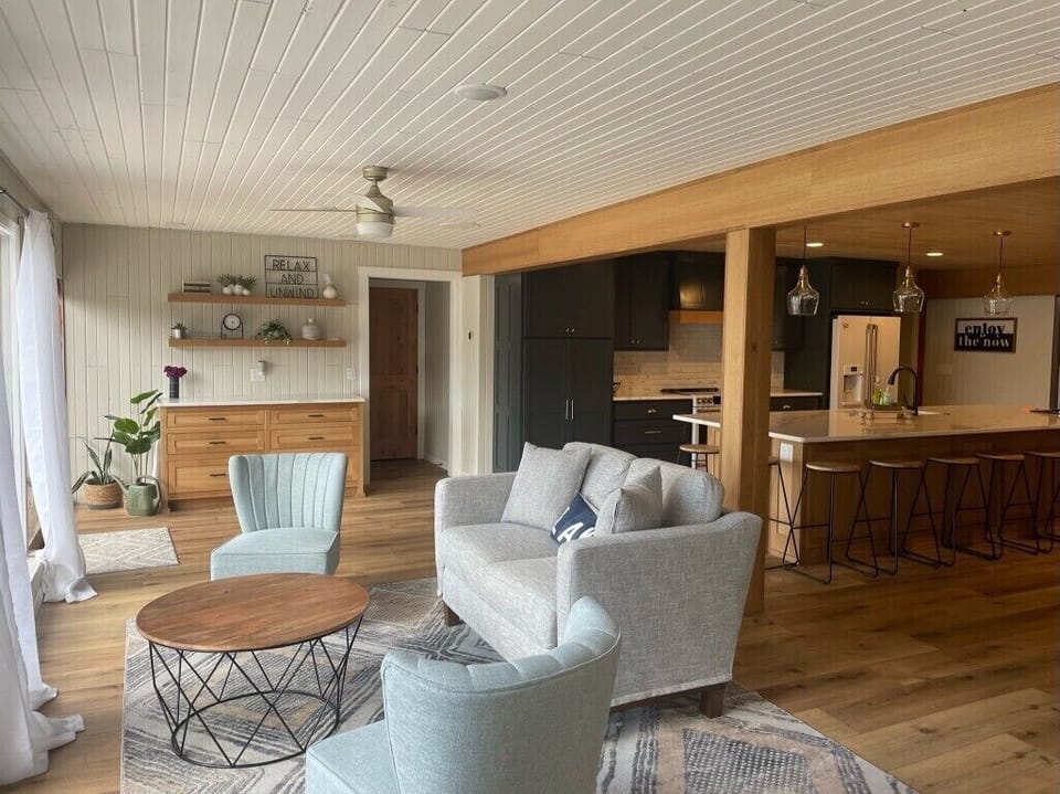 Sitting Area