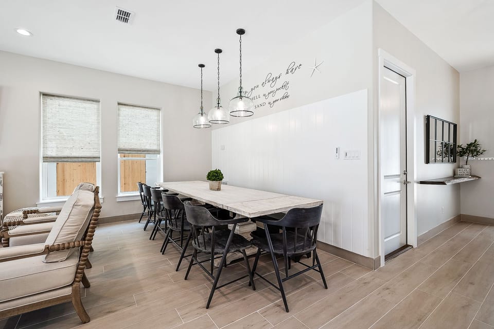 Large Dining Table to enjoy family dinners!