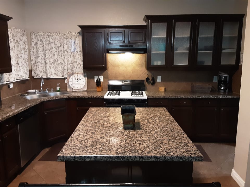 Beautiful Country style Kitchen 