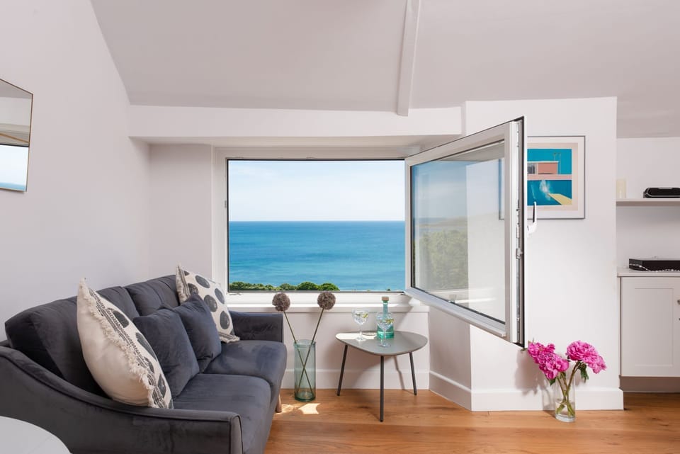 Sofa, Coffee Table, Sea view-Nutshell