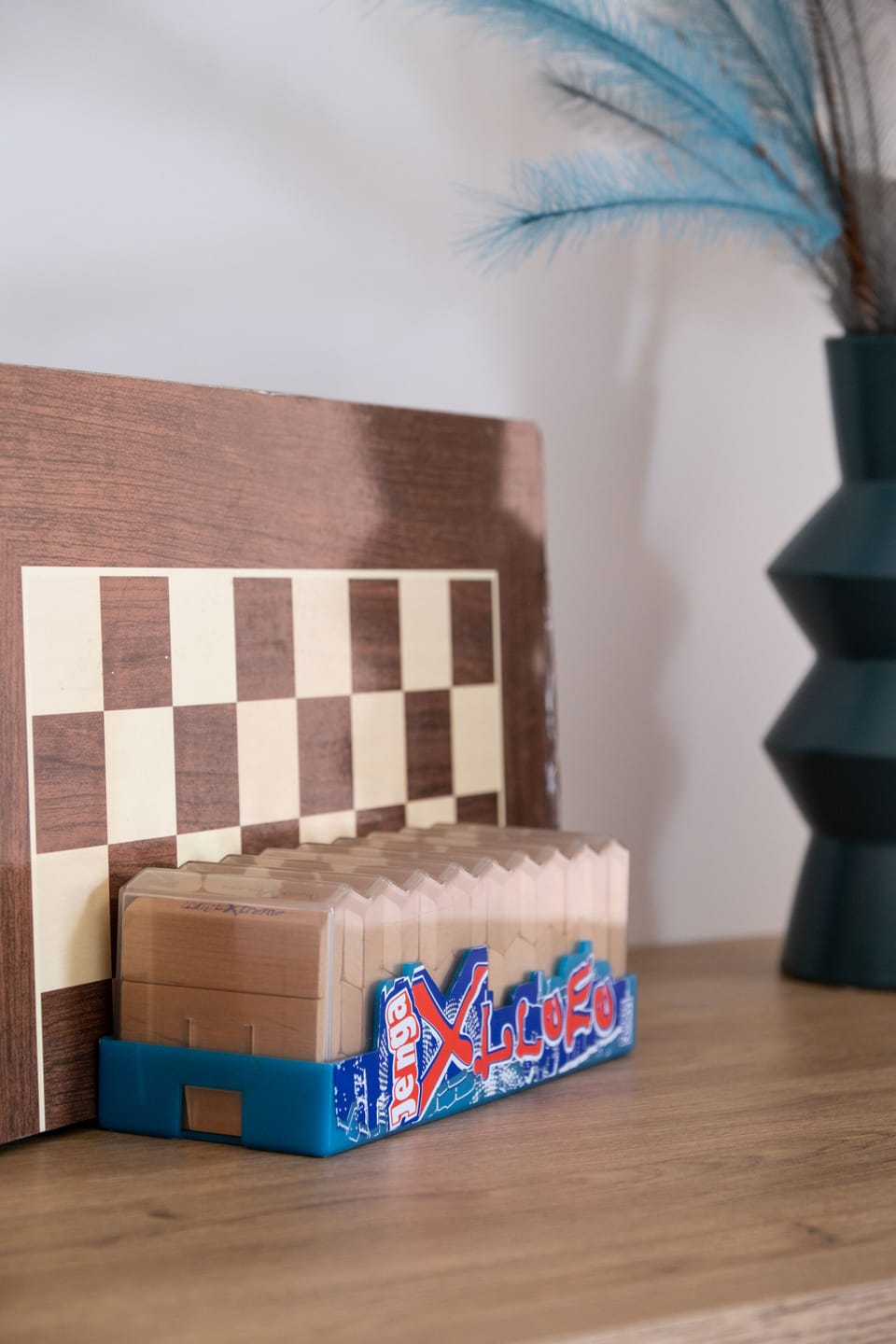 Decorations around the living room