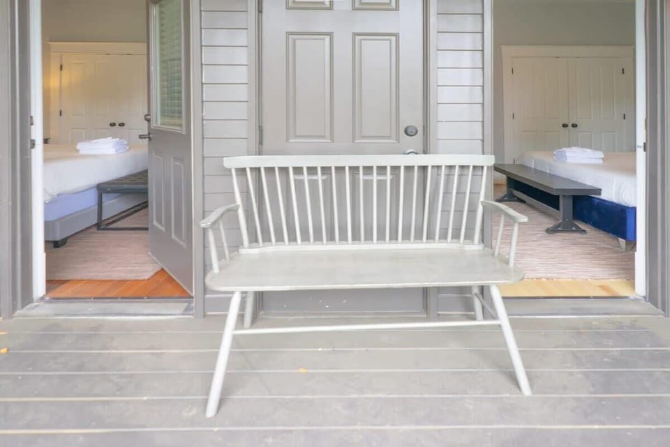 Meet for a sit in back!