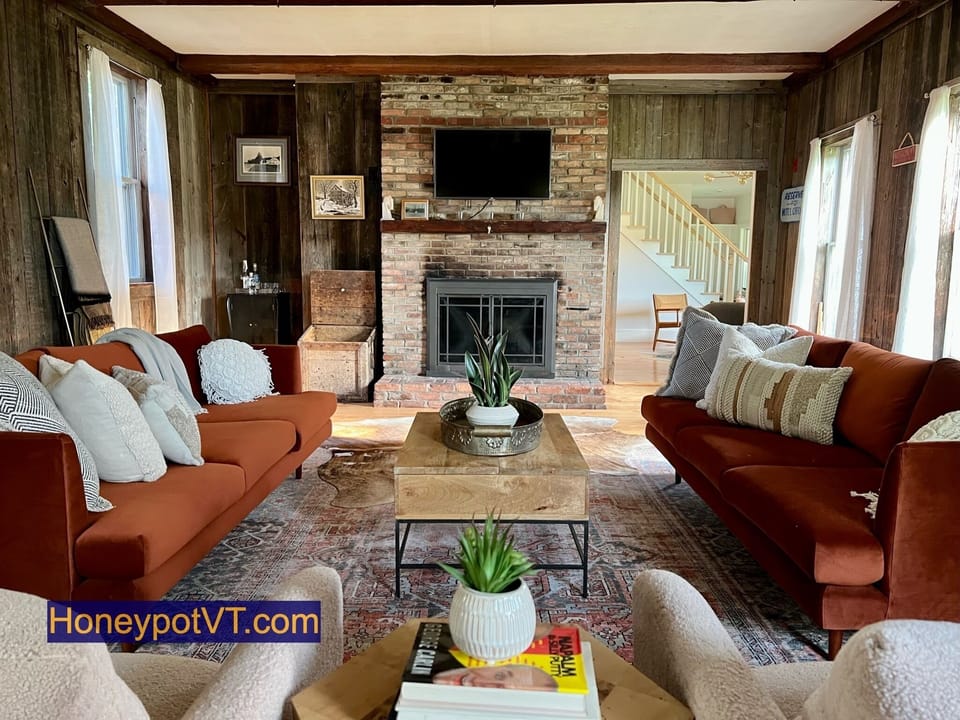 Welcome to Honeypot Farmhouse! Your whole crew can cozy up by the Great Room fireplace to warm up after a full day at Bromley or Okemo.