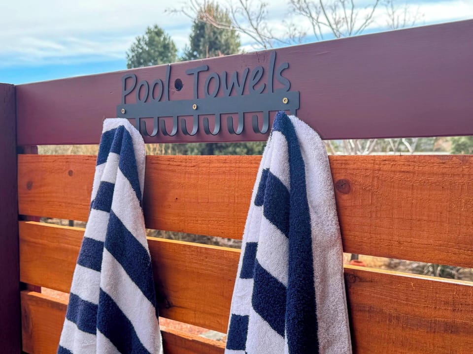 Pool towels