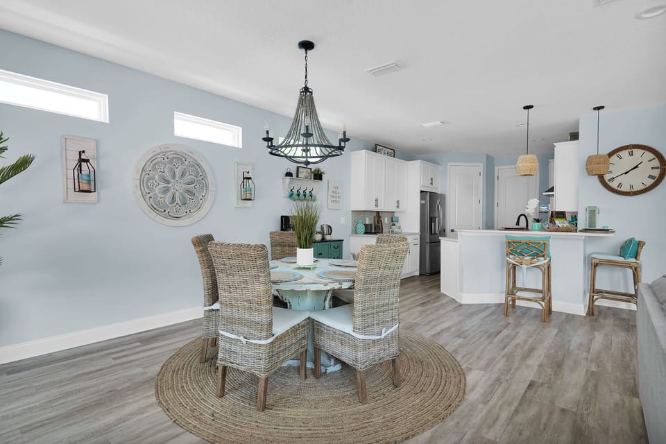 Dining Are/Kitchen
